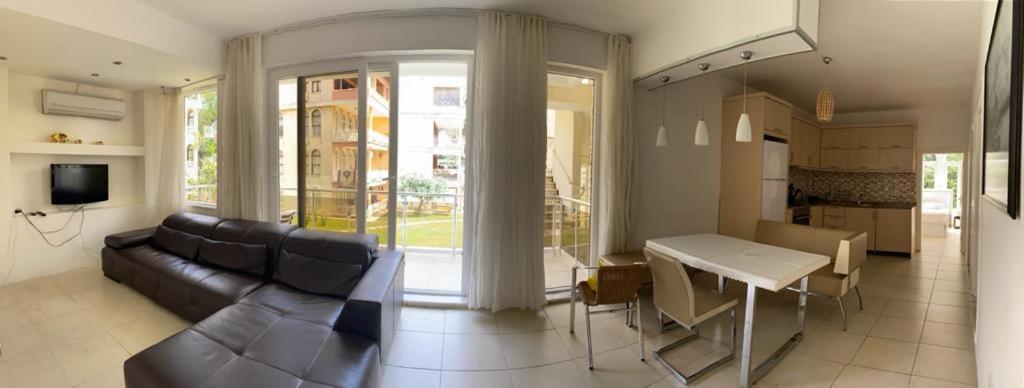 Vakantiehuis Lale Side